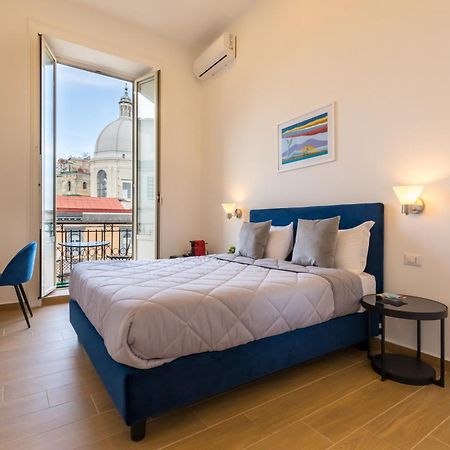 Blu Parthenope Suites Наполи Екстериор снимка