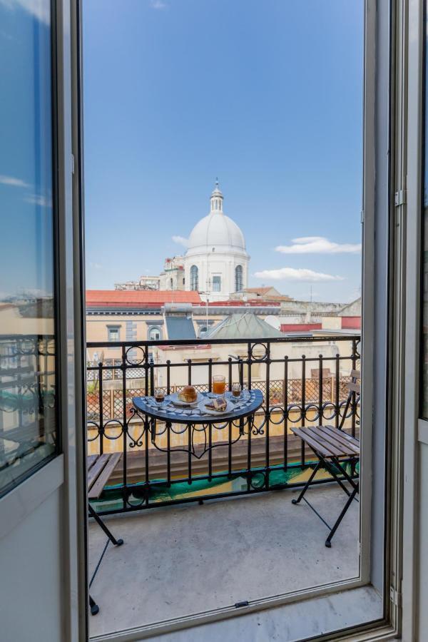 Blu Parthenope Suites Наполи Екстериор снимка