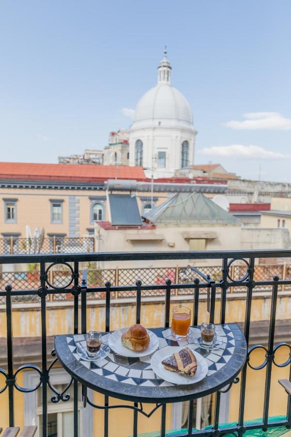Blu Parthenope Suites Наполи Екстериор снимка