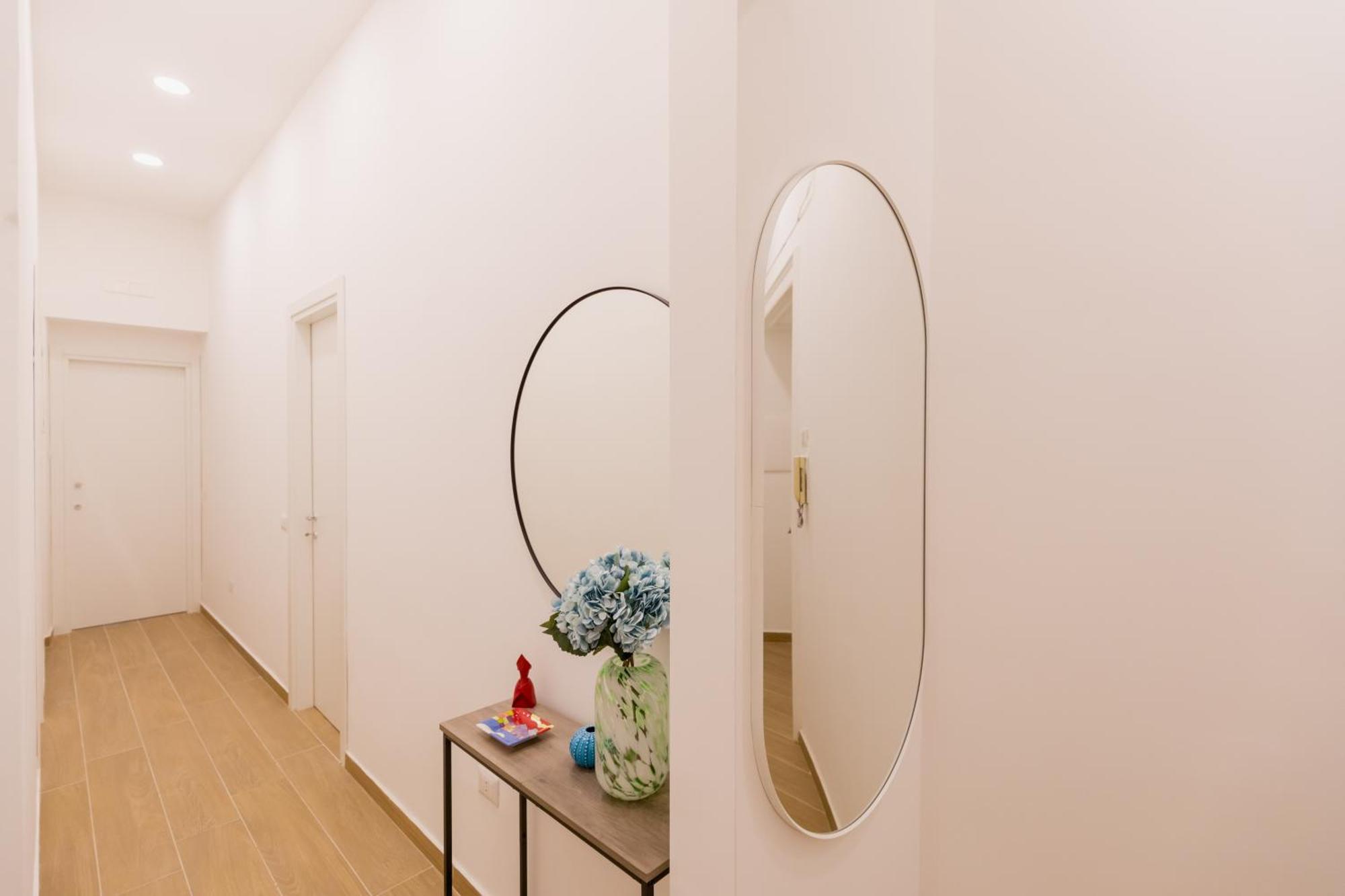 Blu Parthenope Suites Наполи Екстериор снимка