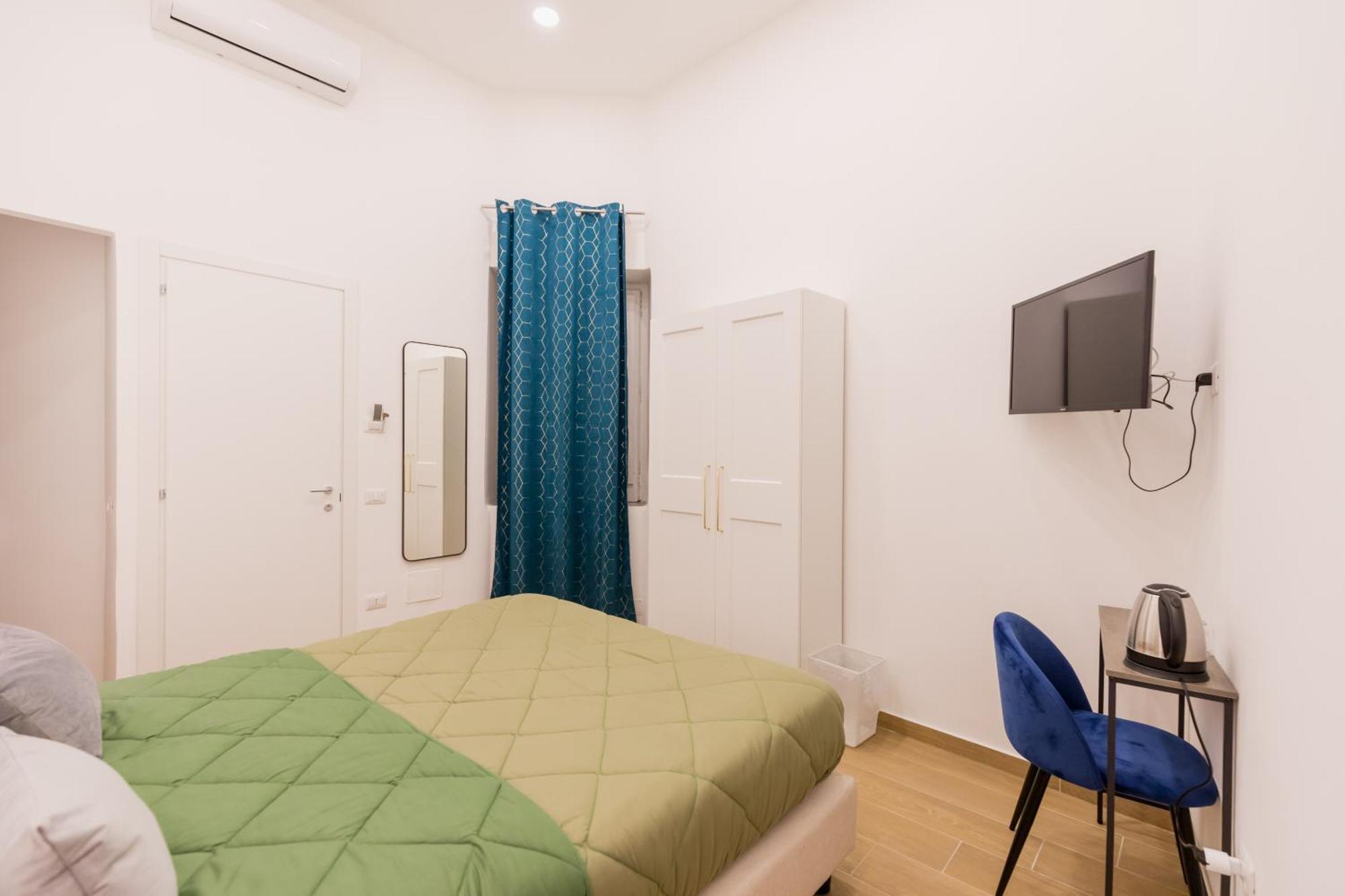 Blu Parthenope Suites Наполи Екстериор снимка