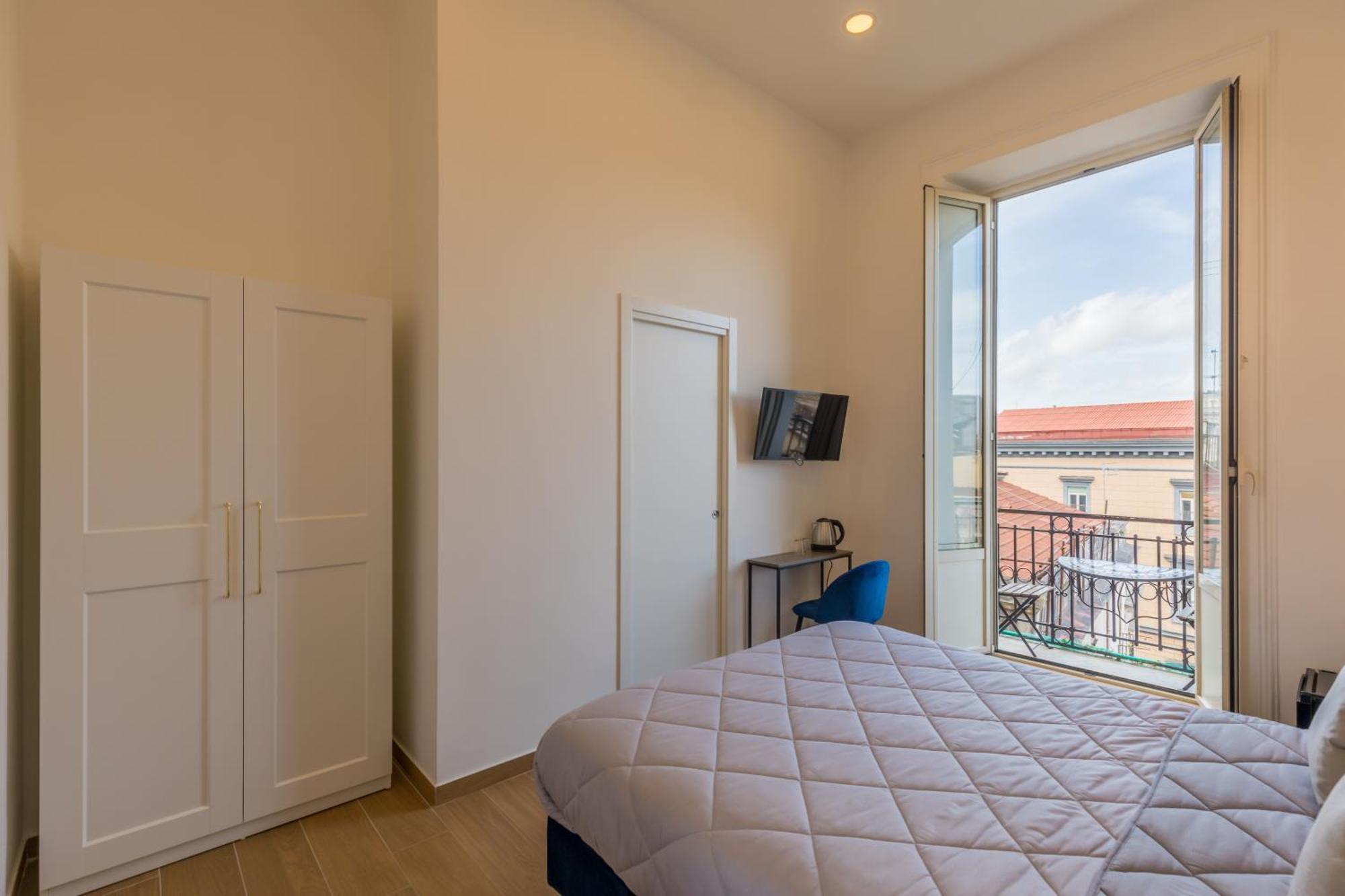 Blu Parthenope Suites Наполи Екстериор снимка